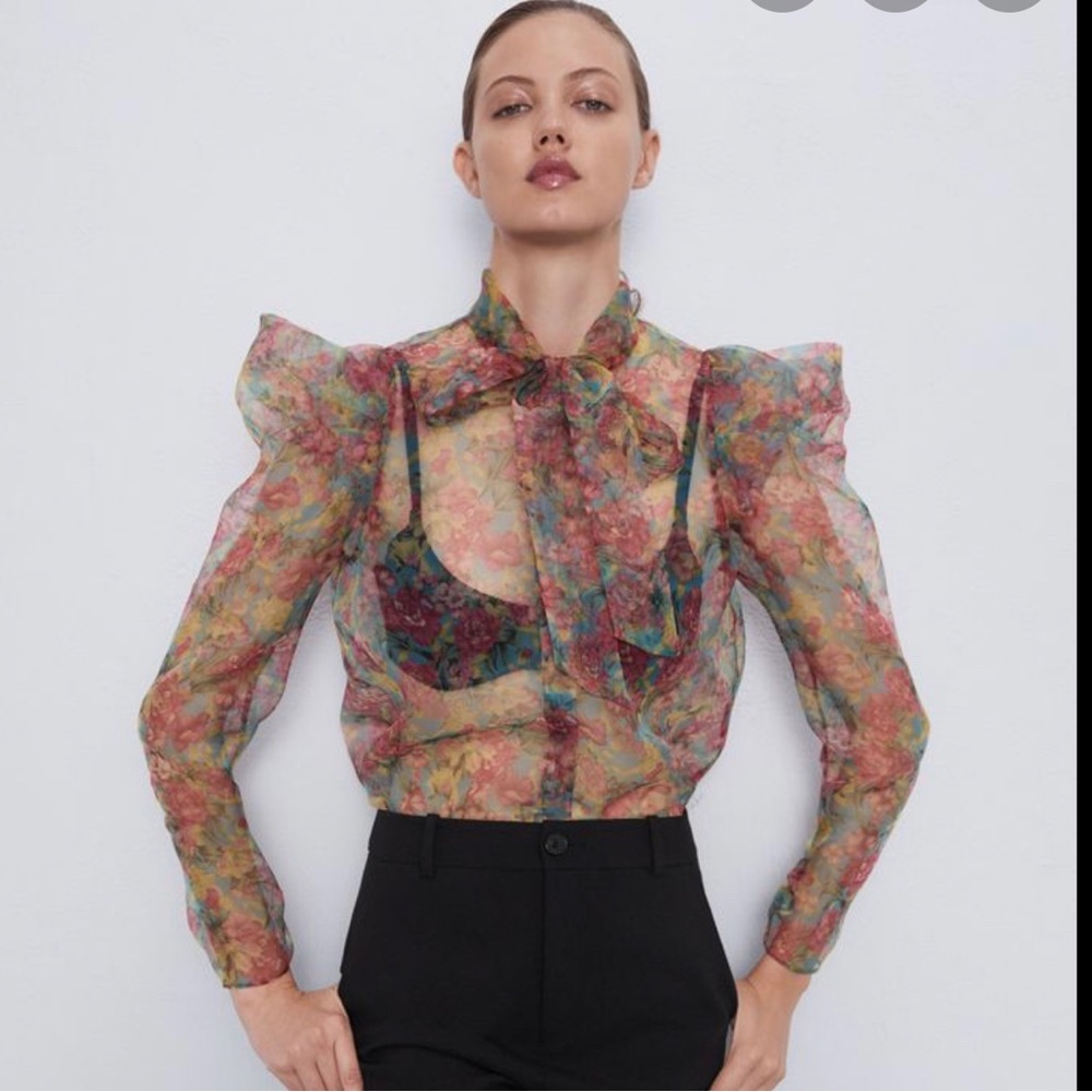 Zara chiffon blouse size M